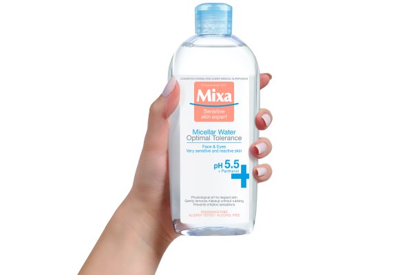 Mixina ambasadorka Ana o micelarni vodici Mixa