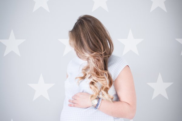 Blog Okrogli trebu&scaron;čki: Čas je za nosečni&scaron;ka oblačila!