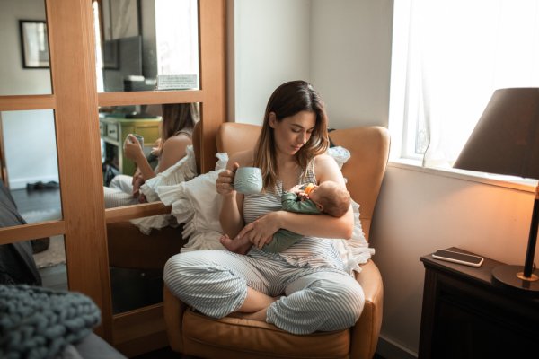 Kuharica Mateja iz porodni&scaron;nice Postojna z odličnima receptoma